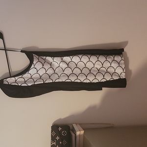 Single sleeve sequence dress